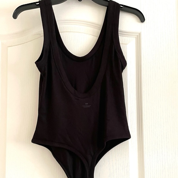 Uniqlo X Alexander Wang Ribbed Scoopneck Bodysuit Black Medium - Picture 2 of 6